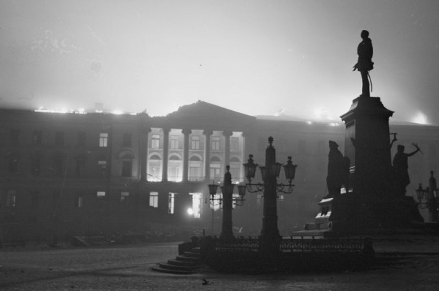Фотографии связанных с историей Красной и Советской Армии.