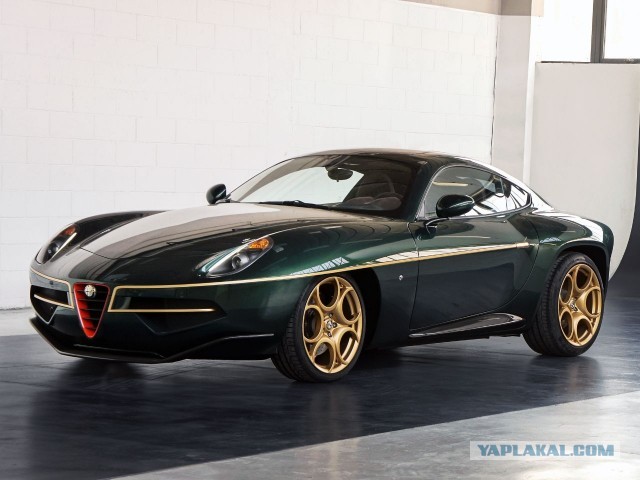 Alfa Romeo museo. Красивых автомобилей пост