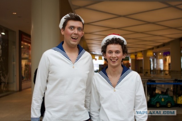 Что на хрен не так с русскими комедиями?