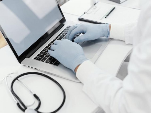 У пяти медсестер одного этажа больницы одновременно обнаружили опухоль мозга