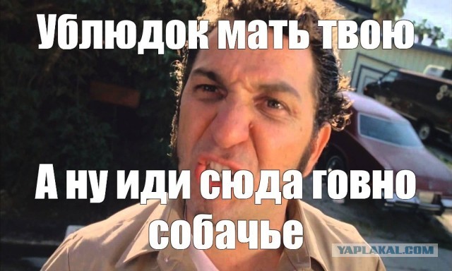 В Китае робот сошёл с ума и едва не избил танцовщиц на празднике