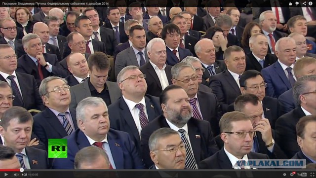 Владимир Путин выступает с посланием