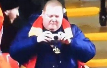 Хорошего фотографа, момент сам находит