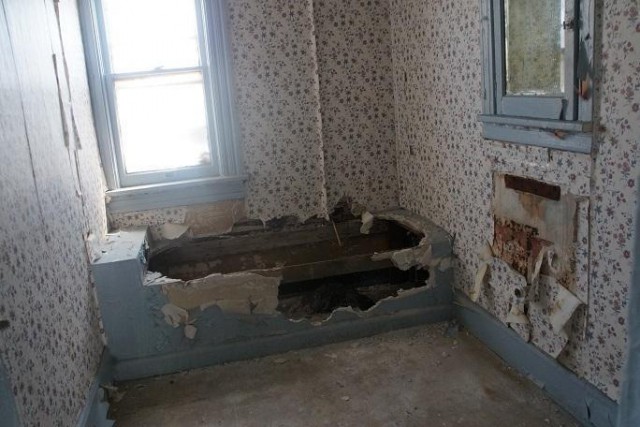 Как вызвать панику у покупателя: самые абсурдные фотографии, сделанные риелторами