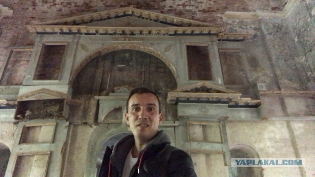 Тайник в заброшенном доме!