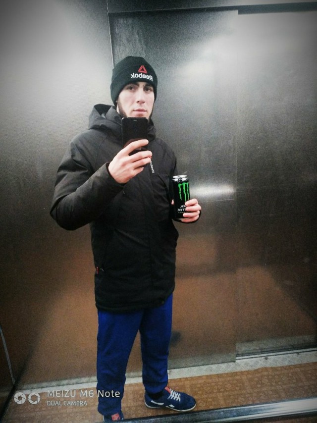 Юго-восток Москвы, магазин «Магнит». Контролер магазина отправил в нокаут посетителя