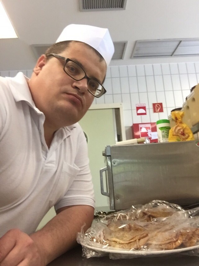 Соревнование поваров: какой повар круче - Бурак или Нусрет?