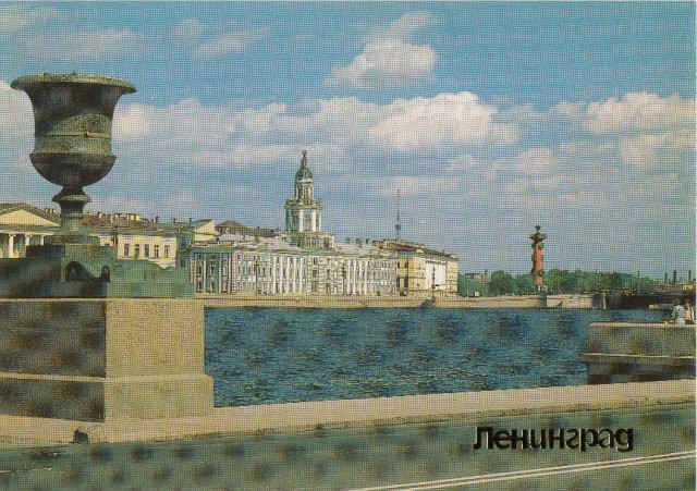Почему Ленинград переименовали в Санкт-Петербург?