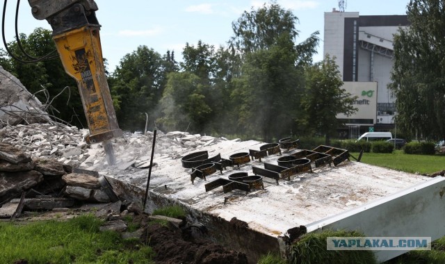 Нарвский танк