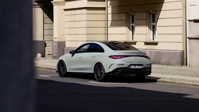 Mercedes на двигателях Китая