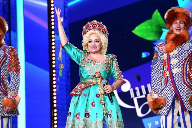 Среди певиц самой высокооплачиваемой артисткой является Надежда Кадышева с гонораром до 20 млн рублей