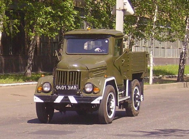 ГАЗ-905, ГАЗ-50, АТЦ-100 и др. гру­зо­вички для внут­ри­за­вод­ских пе­ре­во­зок