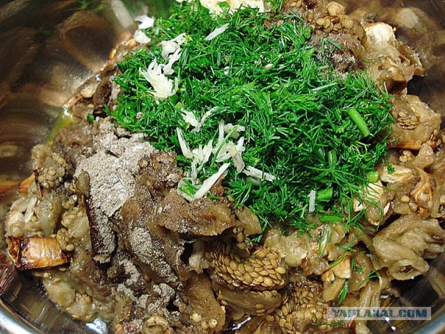 Украинская кухня . Икра из баклажанов.