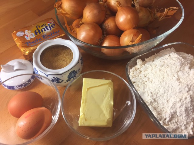 луковый пирог с анчоусами и песочным тестом. /// кулинария.
