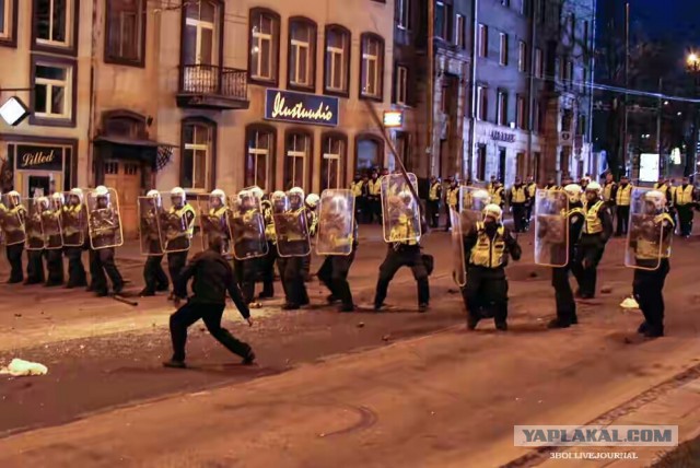 Свидетель протестов против переноса памятника советским воинам вспоминает те дни