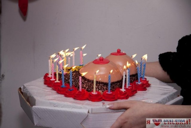 7  лет сайту ЯПлакалъ!