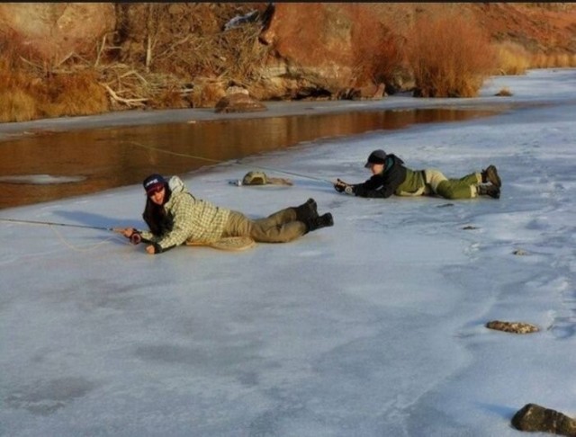 Гулять по воде со мной. Прогулки по воде. Идет по воде. Девушка гуляет по воде. Гулять по воде гулять по воде.