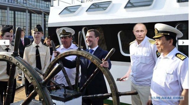 Медведев у руля