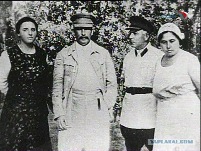 Политики и их "половинки"