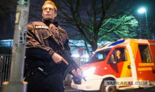 В Ганновере 15-летняя марокканка перерезала горло полицейскому