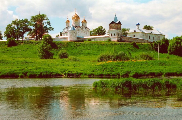 Кто и когда строил древние города?