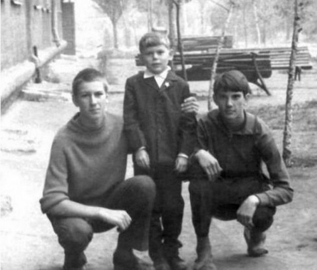 Знаменитости в кругу семьи.,  Фото из домашних архив