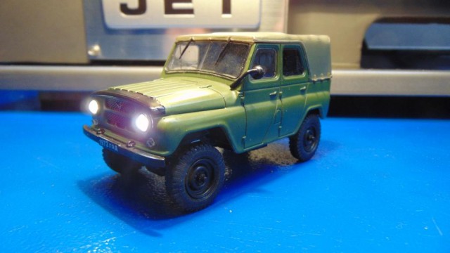 Микро RC модель УАЗ-469 полный привод и дым из глушителя