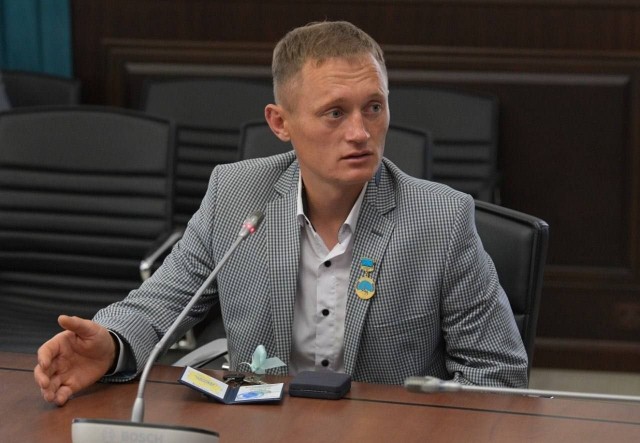 Герою, спасшему троих детей в Павлодарской области, подарили 3-х комнатную квартиру
