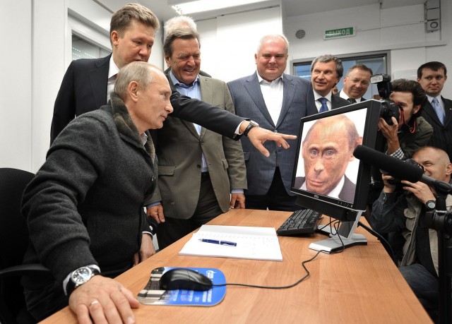 Путин обвинил западный искусственный интеллект в русофобии и потребовал изобрести российский с «традиционными ценностями»