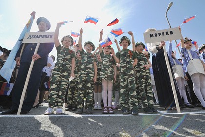 В РПЦ назвали армию курортом и осудили «превращение мальчиков в девочек»