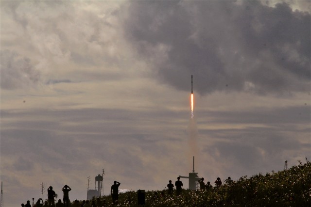 Запуск миссии Starlink /2