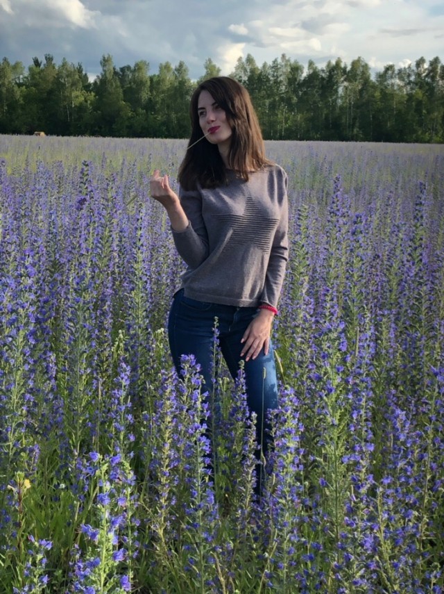 Картинки с девушками на свежем воздухе
