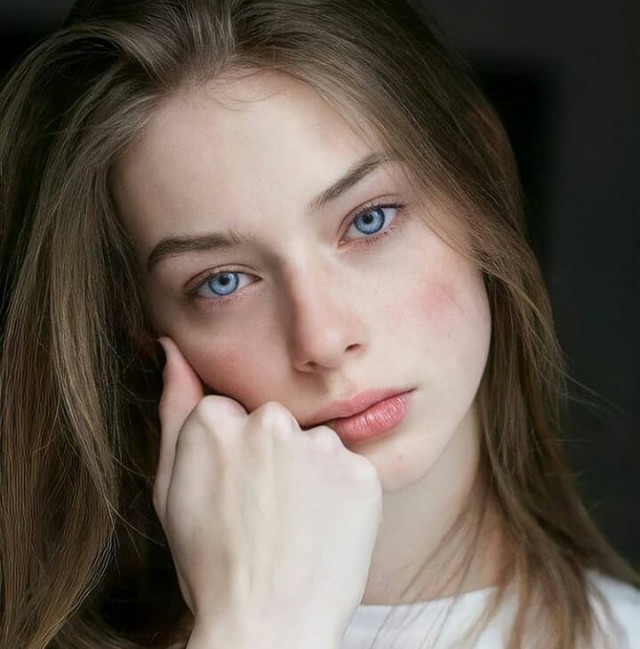 Милые дамы на Понедельник