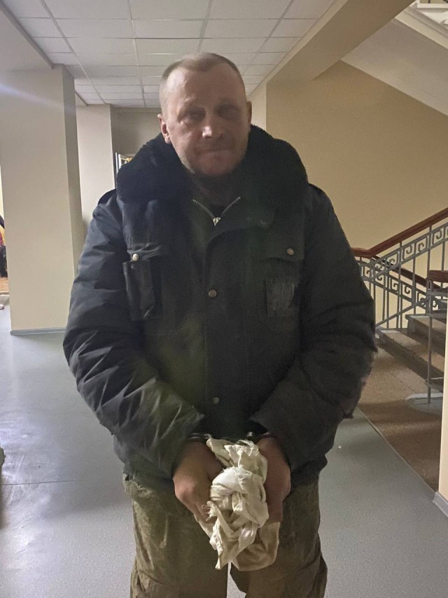 Это пешеходный переход возле конного рынка в Харькове