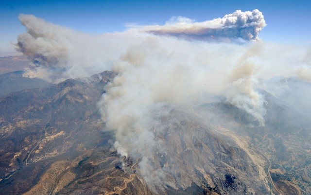 Пожары в Южной Калифорнии (41 фотография)