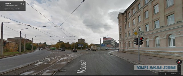Кто должен уступить дорогу и почему?