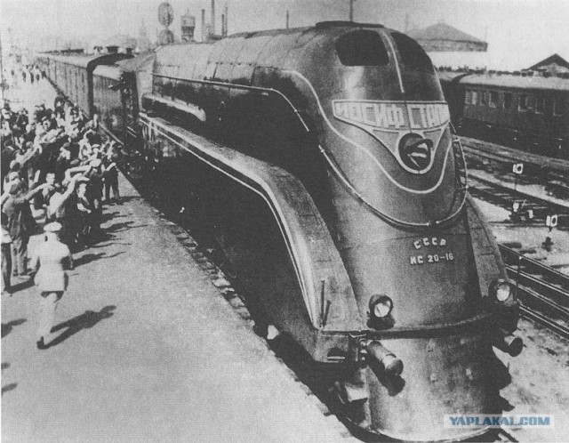Паровоз "ИС20-16" " Иосиф Сталин.