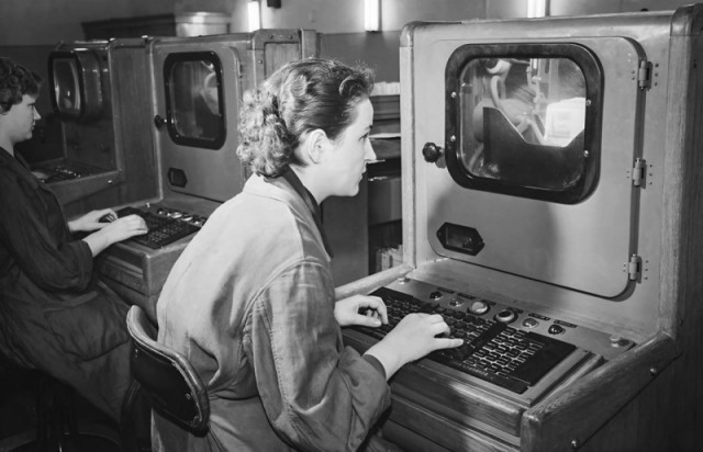 Фотографии из прошлого нашей страны - 31