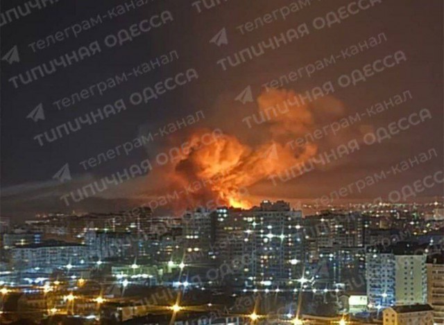 Атака БПЛА. В Энгельсе повреждены 30 домов, есть пострадавшие, губернатор сообщил об эвакуации