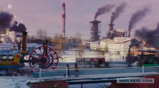 В западных соцсетях завирусился кадр с гигантской ракетой прямо во дворе — речь о памятнике «Союз-У» в Байконуре