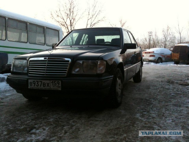 Выживший. Почти "новый" Mercedes-Benz W124 за 7000 долларов