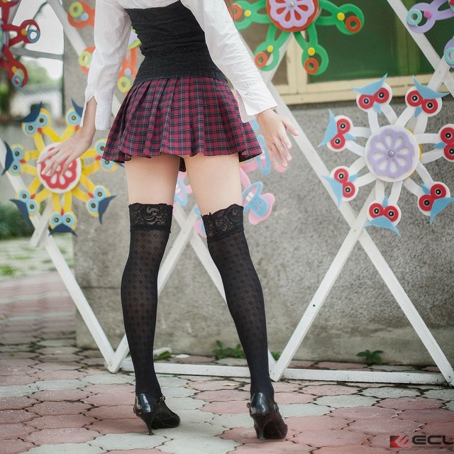 Девушки на улицах