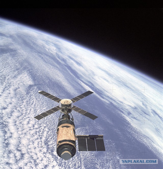 Умер побывавший на Луне астронавт NASA Джон Янг