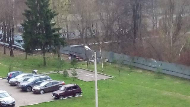 Шашлыки во дворе многоквартирного дома