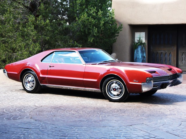 Oldsmobile Toronado Gen1 1966–70