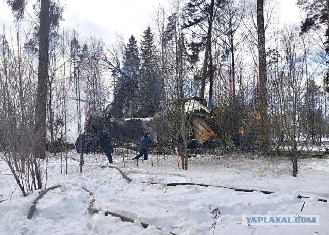 Самолет с горящим двигателем попытался совершить посадку на аэродроме в Ивановской области