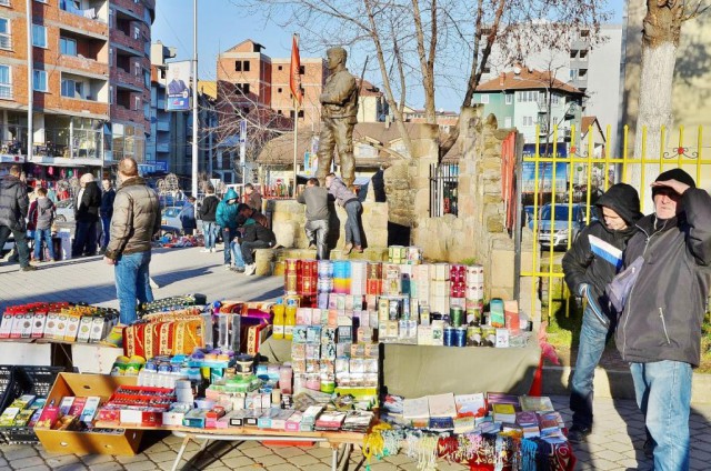 Косовска-Митровица: разделенный город,