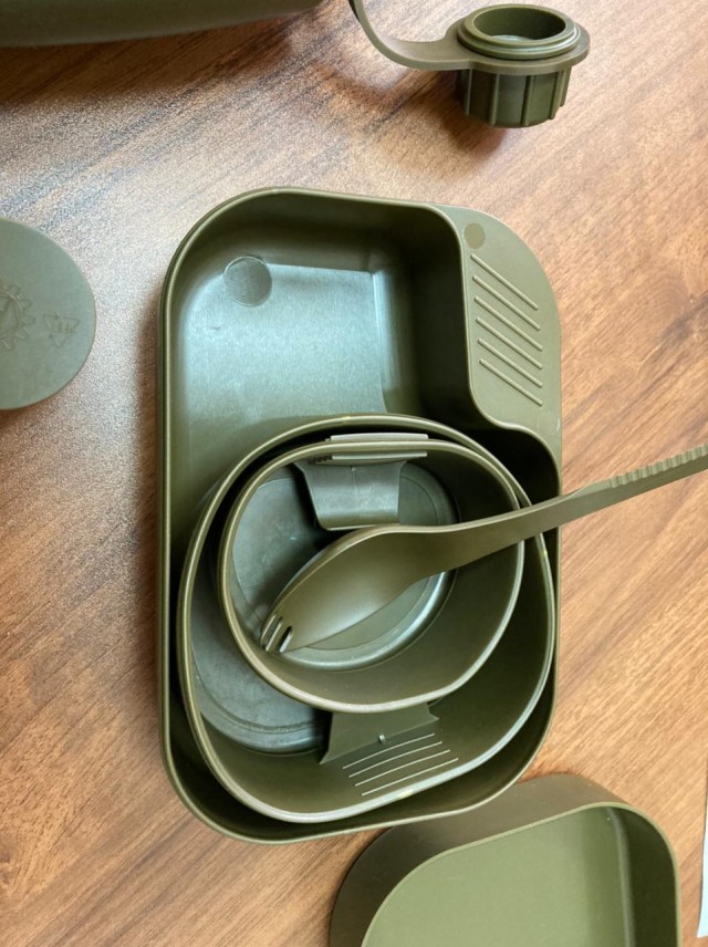 Армейская посуда. Алюминиевая армейская посуда. Посуда в армии. Армейская тарелка.