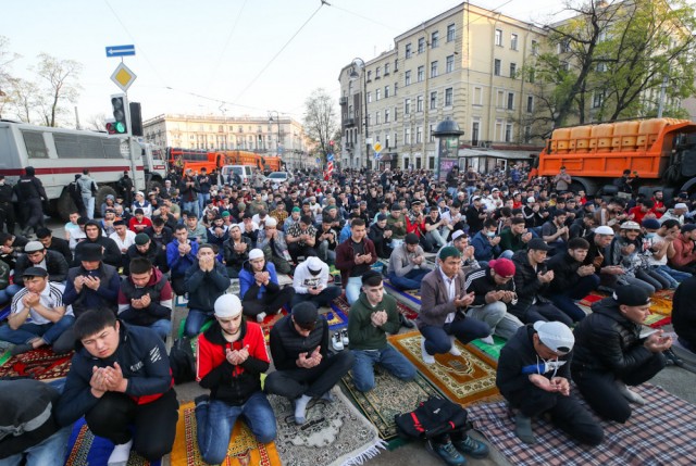 Я Узбеки Москва метро