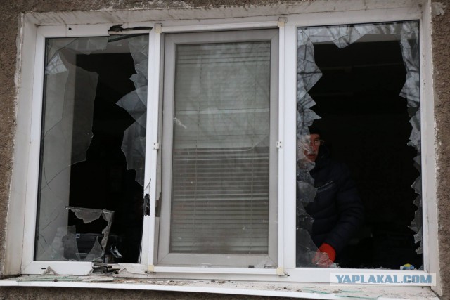 Украинский журналист снял обстрел Донецка градами